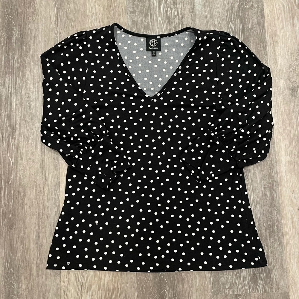 Bobeau v-neck polka dot top